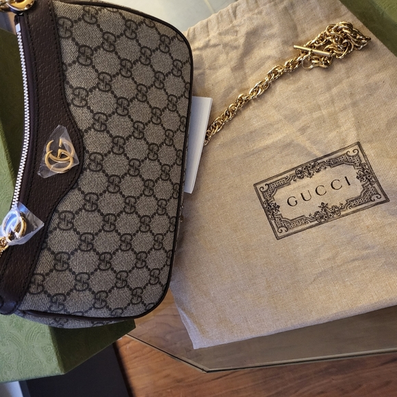 Authentic Gucci Ophidia GG Small Handbag - Picture 5 of 13